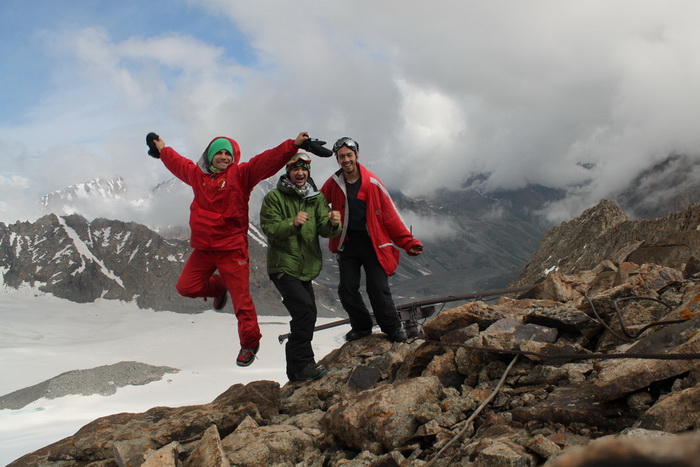 участники летнего сноухантиг трипа на Большой Ала-Арчинский ледник