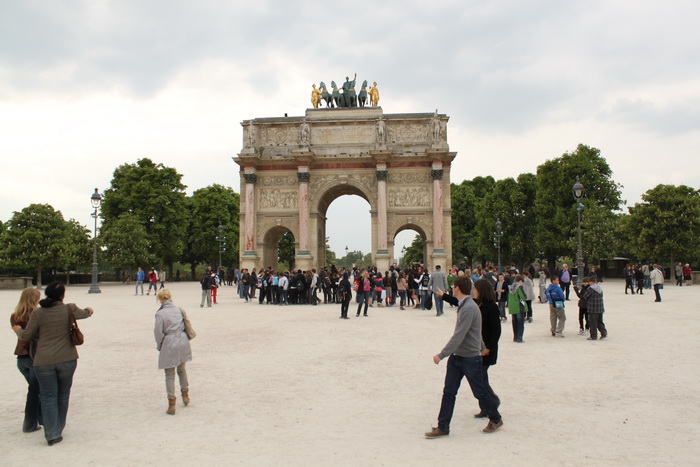 Париж. Малая Триумфальная арка.