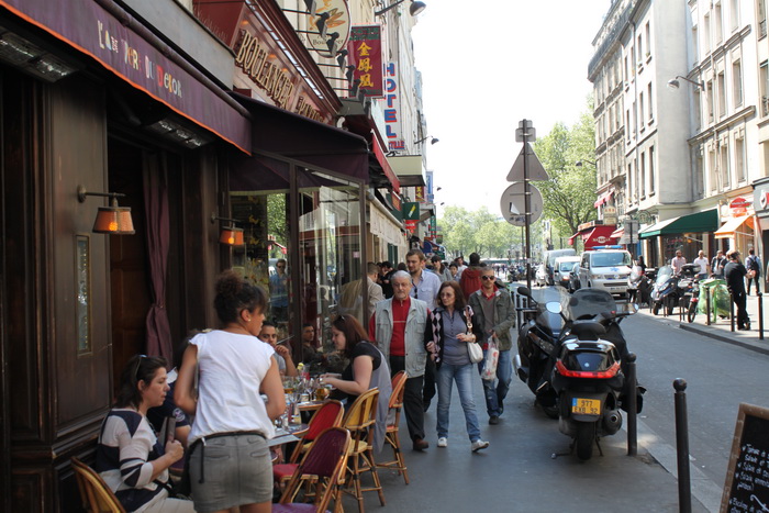 Париж. Площадь Бастилии. Улочки к площади.