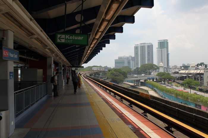Малайзия. Куала-Лумпур. Станция метро LRT.