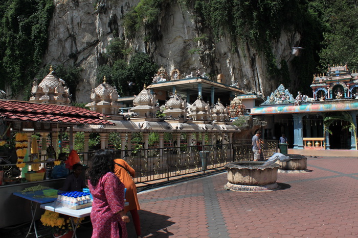 Куала-Лумпур. Еще один храм перед пещерами Бату.