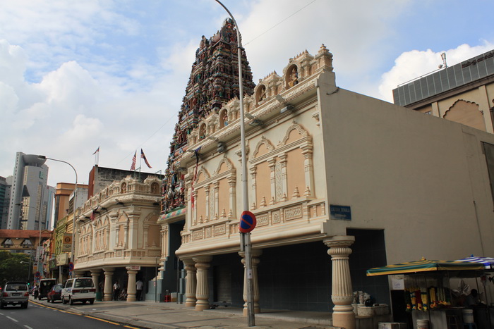 Куала-Лумпур. Индуистский храм Sri Mahamariamman.