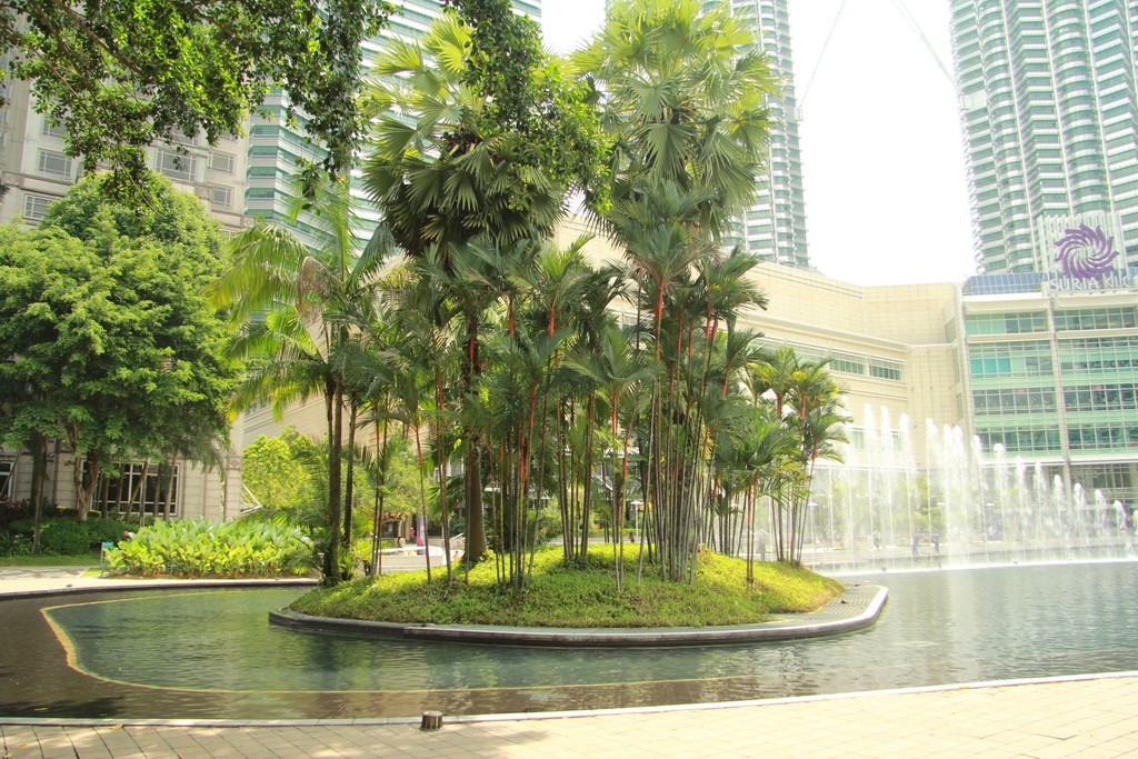 Куала-Лумпур. Парк Taman KLCC.