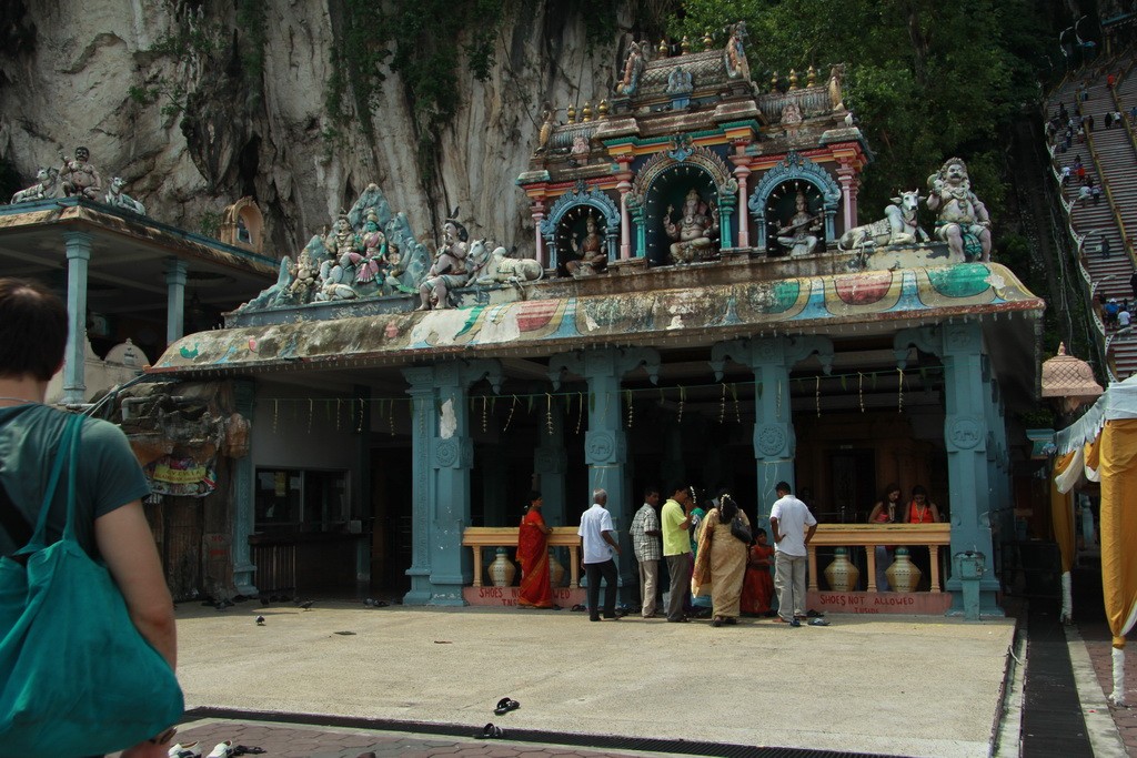 Куала-Лумпур. Пещеры Бату. Храм Хинду.