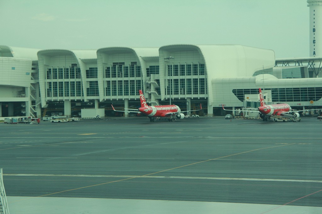 Куала-Лумпур. Аэропорт KLIA2. AirAsia.