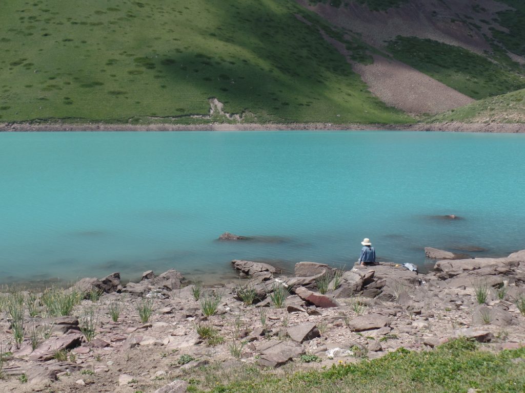 Кыргызстан. Озеро Коль-Тор.
