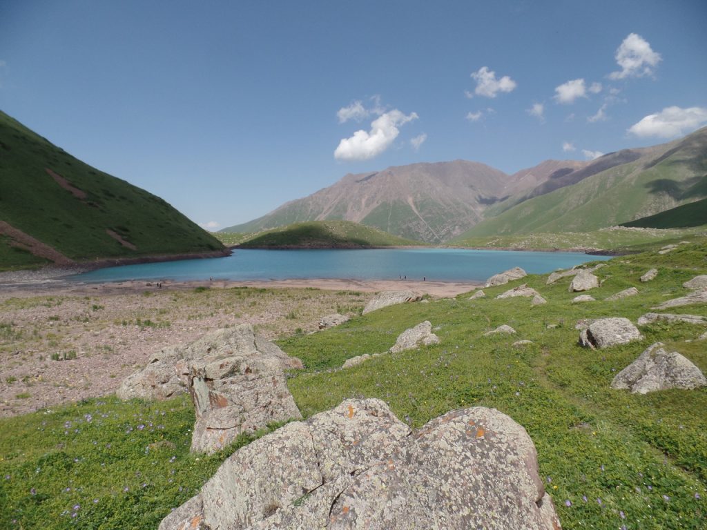 Коль-Тор летом. Киргизия.