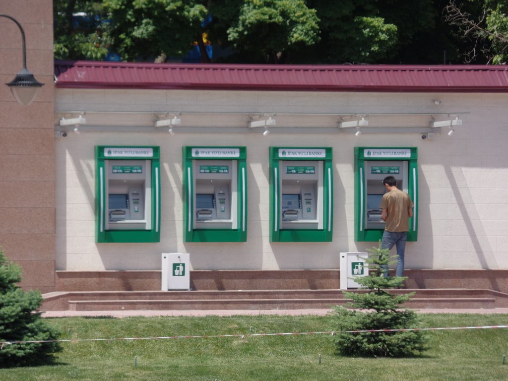 Обмен валюты в Ташкенте