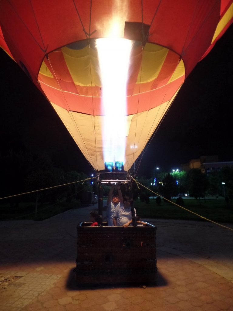 Воздушный шар в Самарканде